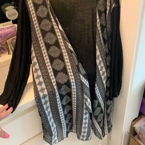 Black and White Patterned Women's Sweater